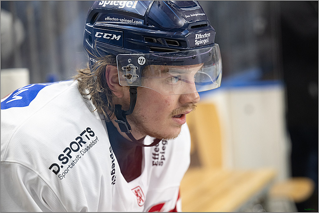 PENNY DEL; Koelner Haie-Duesseldorfer EG ; Koeln, 16.02.2025